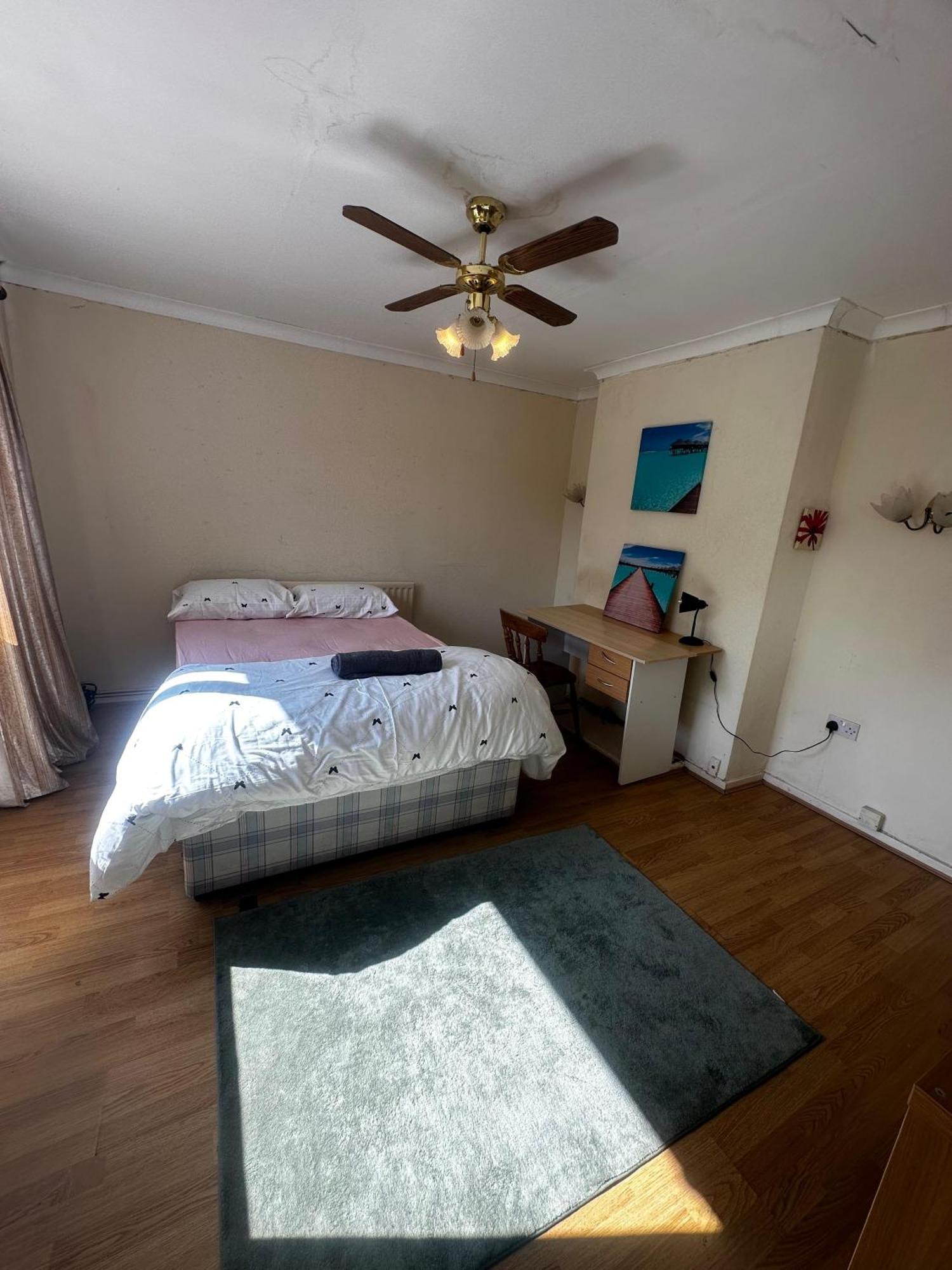 Budget Rooms - Near City Center Birmingham Bagian luar foto